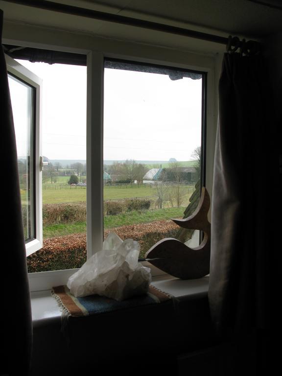 Avebury Life Bed & Breakfast エクステリア 写真